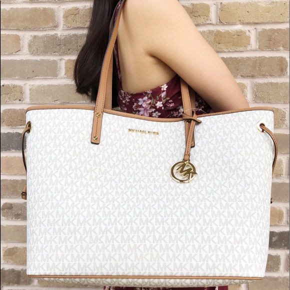 Gaby’sBags👜💕-NWT Michael Kors Large Tote &Pouch - Picture 2 of 7